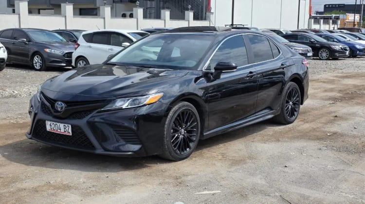 Toyota Camry preview