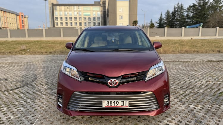 Toyota Sienna