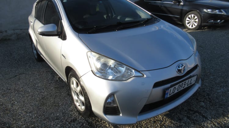 Toyota Aqua / Prius c
