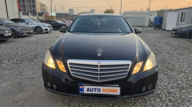 Mercedes-Benz E 220