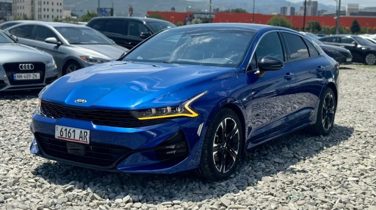 Kia K2500 preview