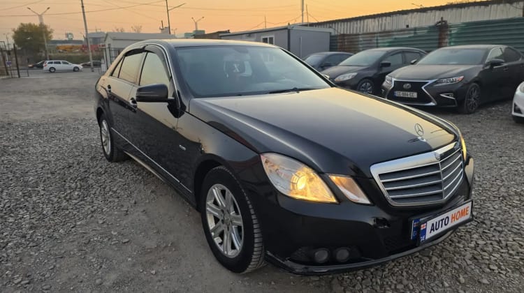 Mercedes-Benz E 220