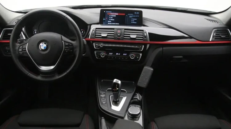 BMW 320