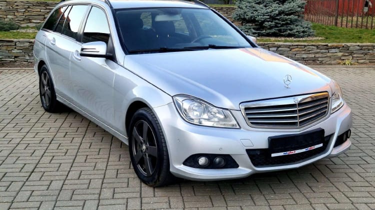 Mercedes-Benz C 220 preview