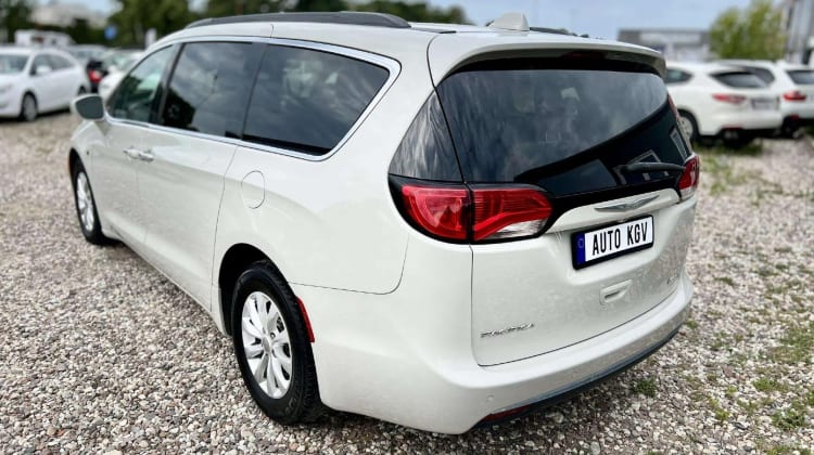 Chrysler Pacifica