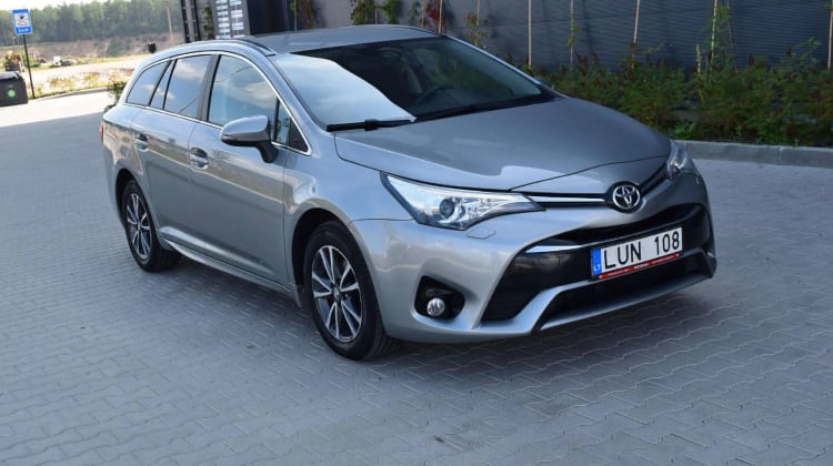 Toyota Avensis preview