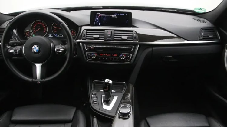 BMW 320