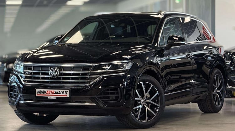 Volkswagen Touareg preview