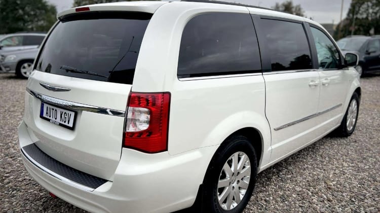 Chrysler TOWN & COUNTRY