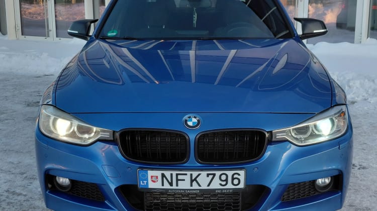 BMW 330