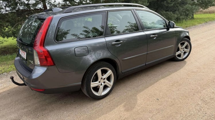 Volvo V50