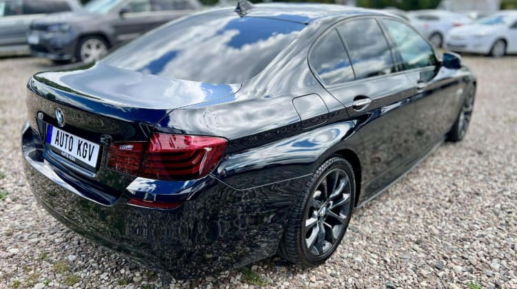 BMW 528