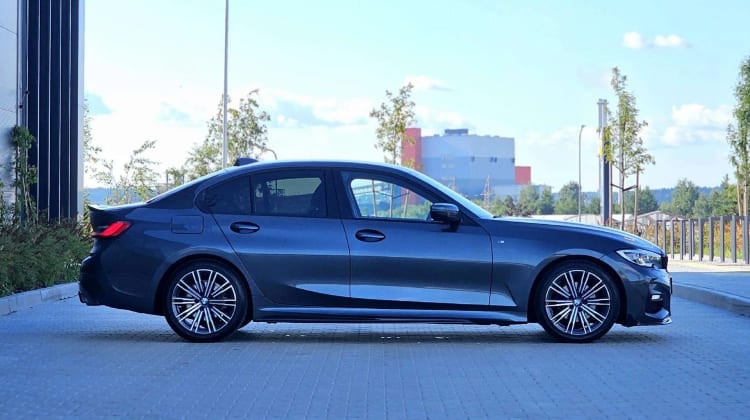 BMW 320