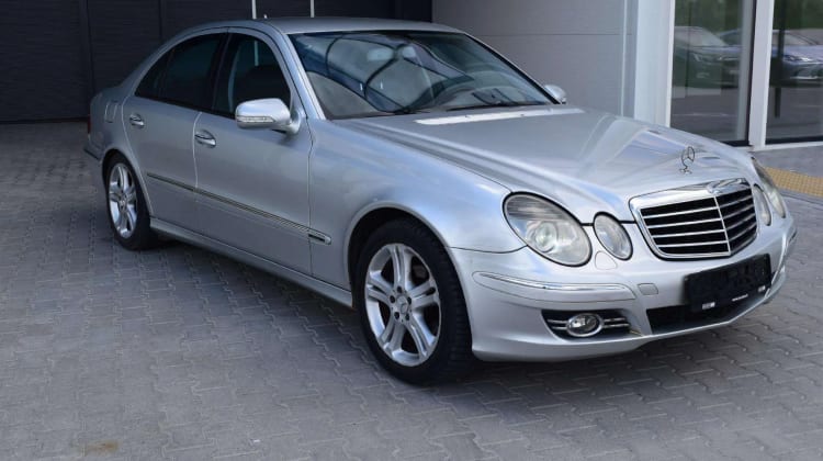 Mercedes-Benz E 320 preview
