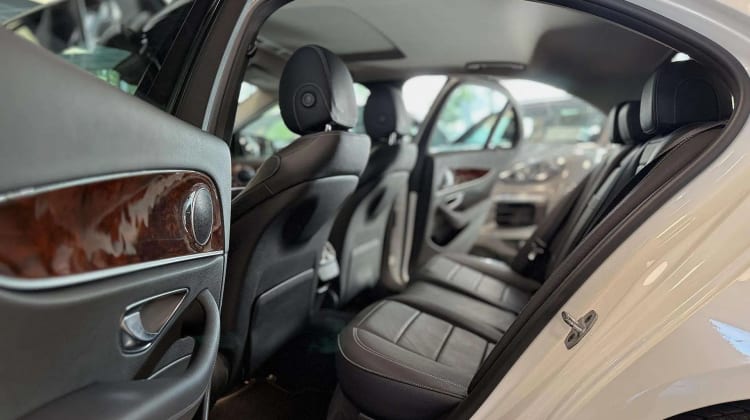 Mercedes-Benz E 400