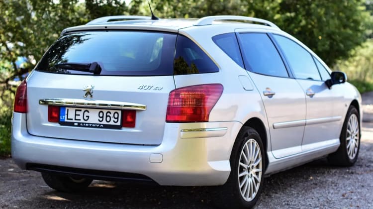 Peugeot 407