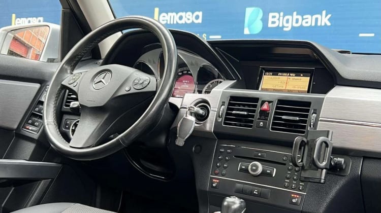 Mercedes-Benz GLK 220