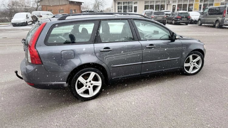 Volvo V50