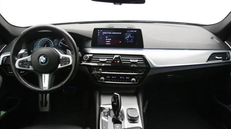 BMW 530