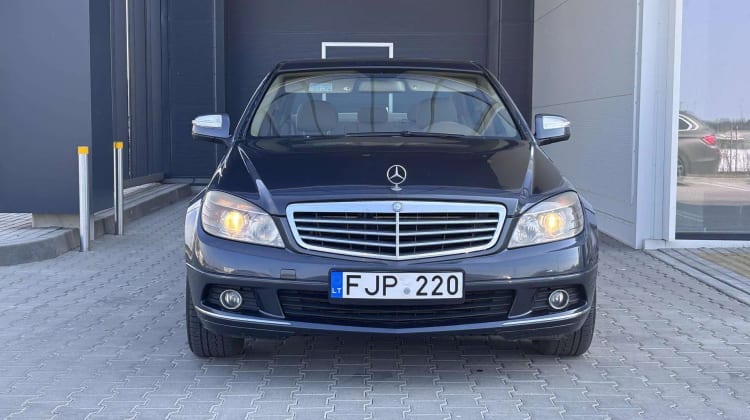Mercedes-Benz C 220