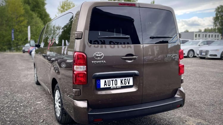 Toyota Proace (Verso)