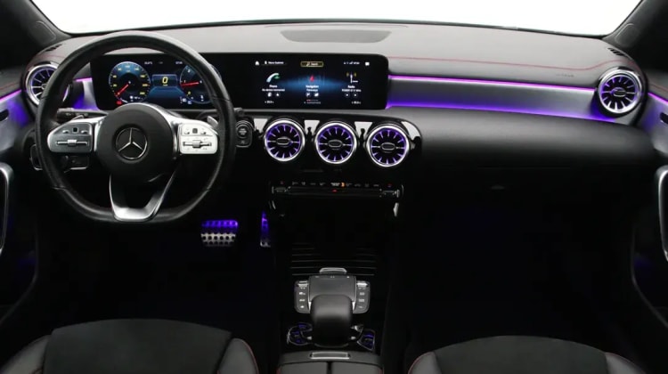 Mercedes-Benz CLA 200