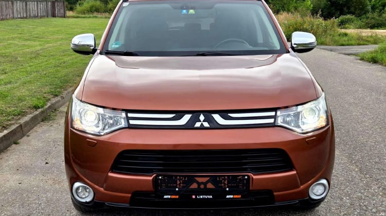Mitsubishi Outlander