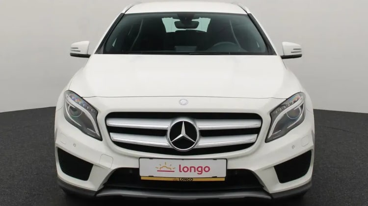Mercedes-Benz GLA 220