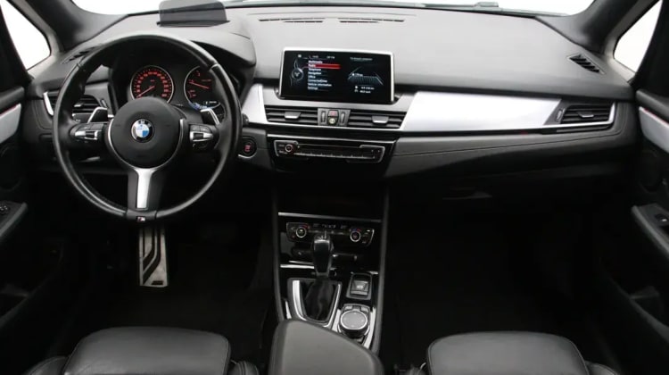 BMW 220