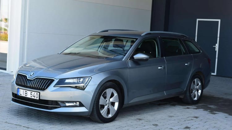 Skoda Superb preview
