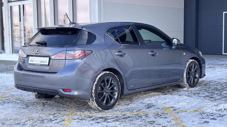 Lexus CT 200h