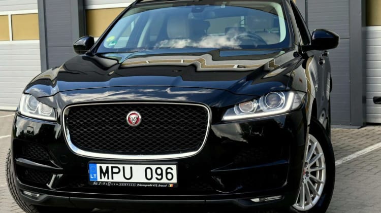 Jaguar F-Pace