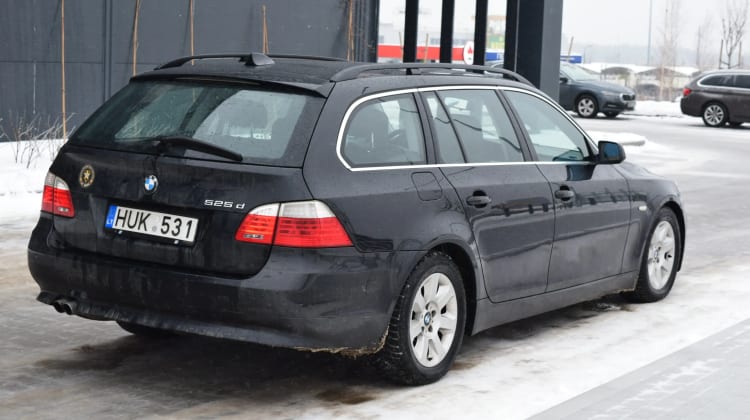 BMW 525