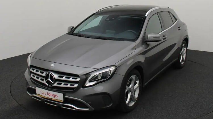 Mercedes-Benz GLA 220