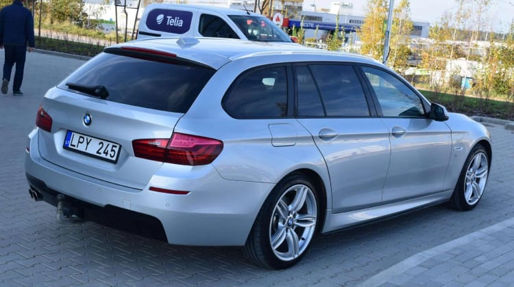 BMW 525