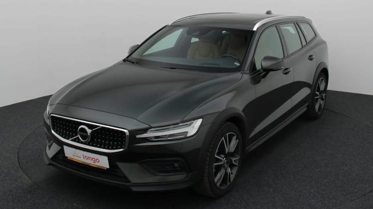 Volvo V60 Cross Country preview