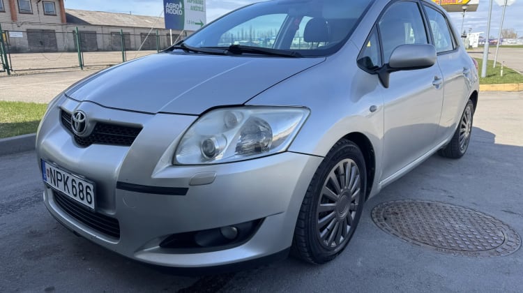 Toyota Auris