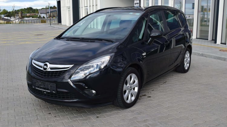 Opel Zafira Tourer preview