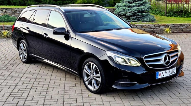 Mercedes-Benz E 220 preview