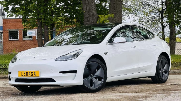 Tesla Model 3 preview