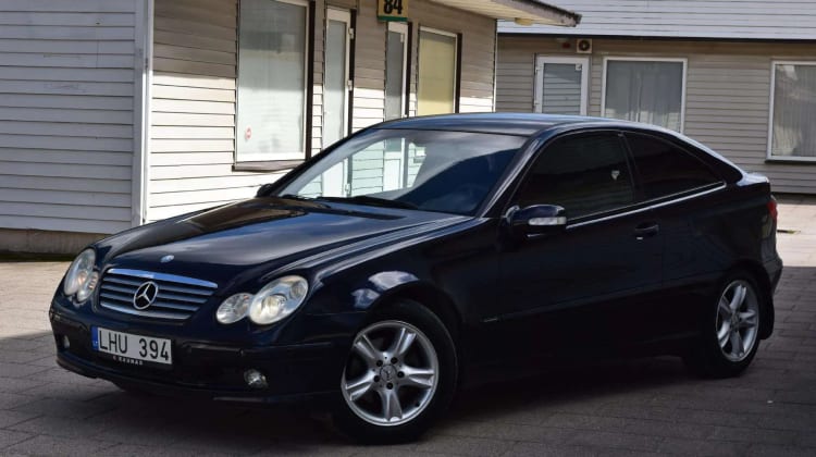 Mercedes-Benz C 220 preview