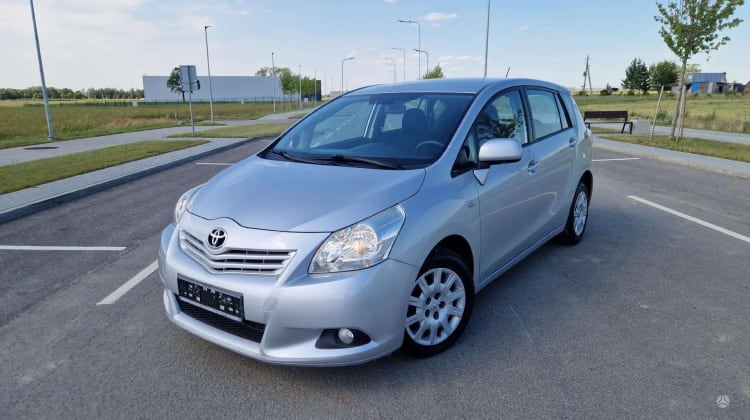 Toyota Verso preview