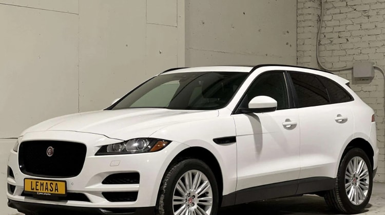 Jaguar F-Pace preview