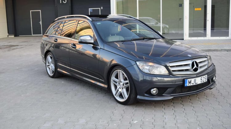 Mercedes-Benz C 320 preview