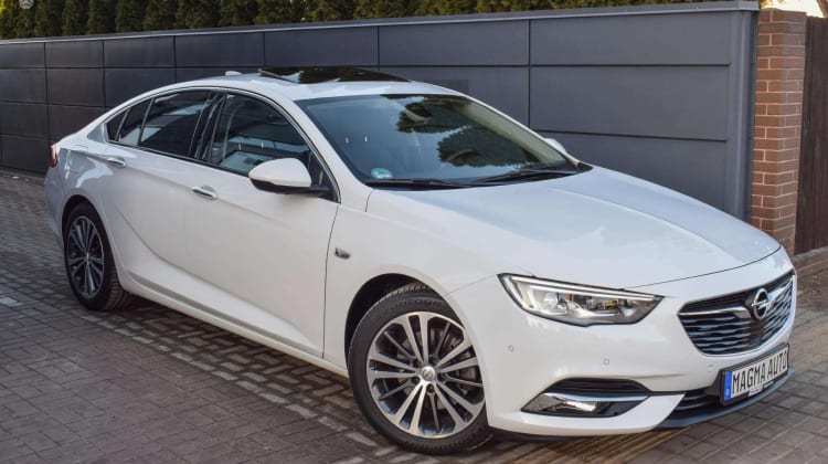 Opel Insignia preview