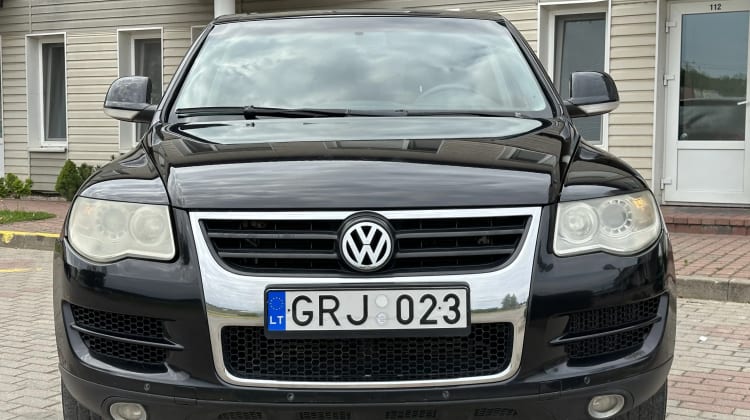 Volkswagen Touareg