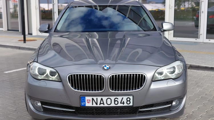 BMW 525