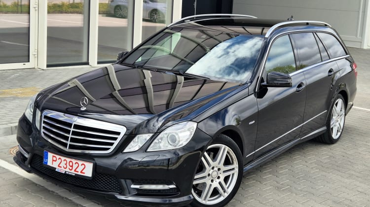 Mercedes-Benz E 220 preview