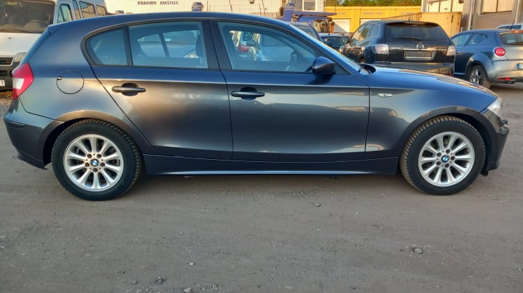 BMW 120