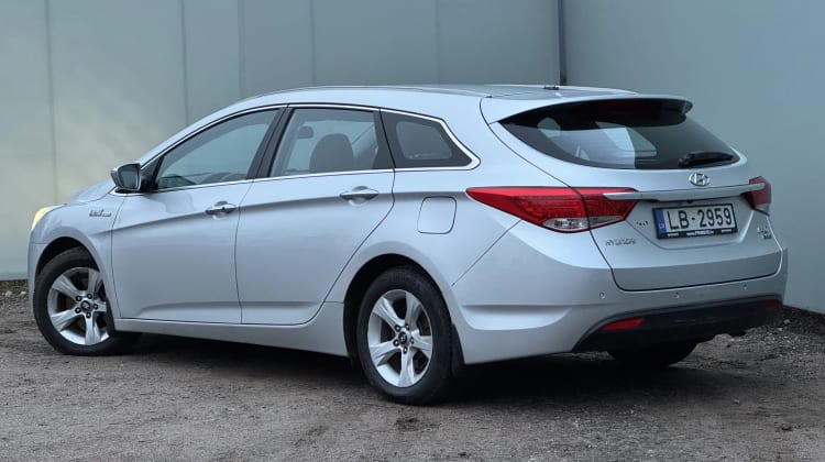 Hyundai i40